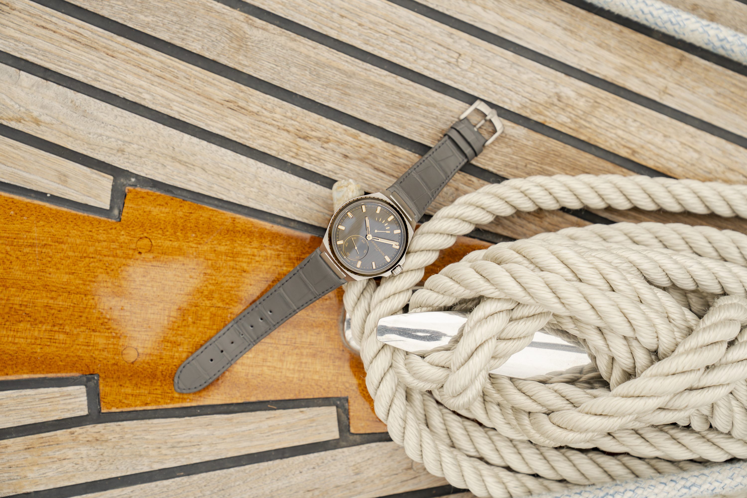 Photo of Longitude Titanium 5°W